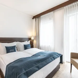 Continental Frankfurt פרנקפורט